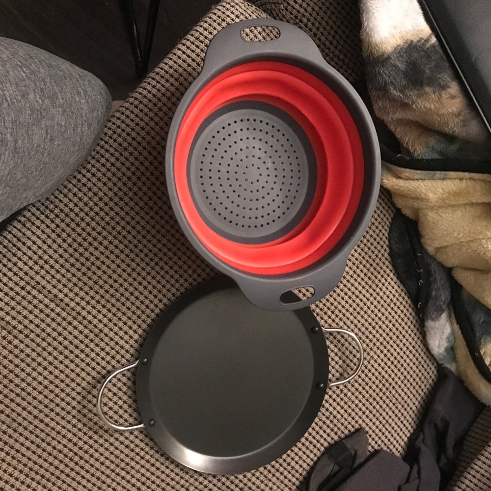 YI camera and kitchen utensils